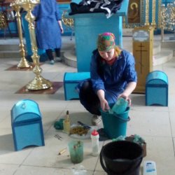 Субботник в храме Рождества Пресвятой Богородицы 