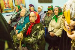 День пожилого человека в храме Рождества Пресвятой Богородицы